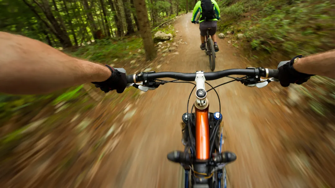riding-mountain-bikes