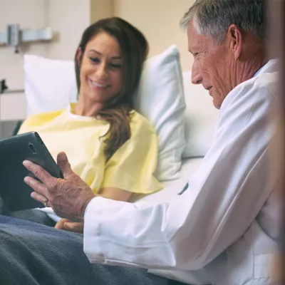 physician-showing-results-to-a-patient