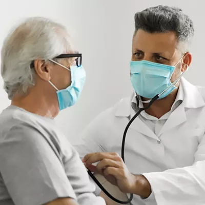 doctor-checkin-elder-patient-heart