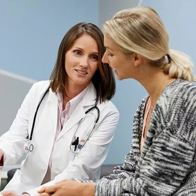 doctor-talking-to-patient