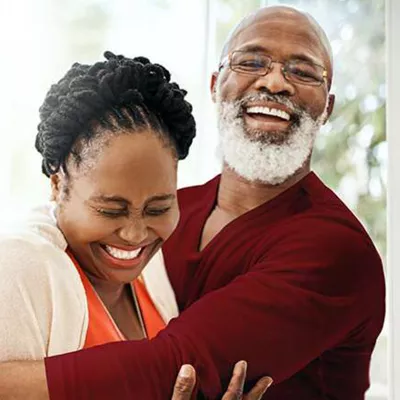 lp-circle-insert-orthopedic-hip-eastflorida-couple-hugging