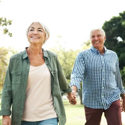 lp-circle-insert-small-digestive-general-west-couple-walking.jpg 