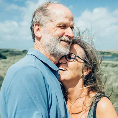 LP-Circle-Large-West-FL-Neuro-aneurysm-Couple-embracing