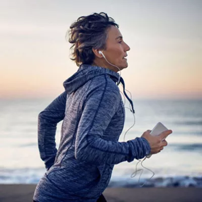 woman-running and listening to music