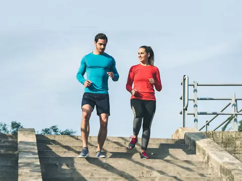 young-couple-exercising-outdoors