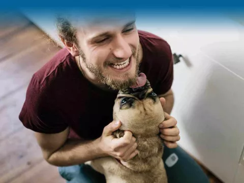 lp-background-image-cv-heart-failure-west-man-wirh-dog