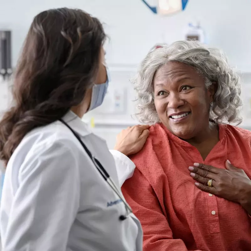 doctor-and-patient-have-a-conversation