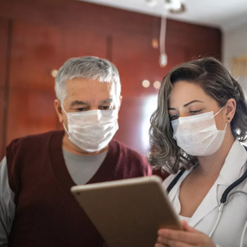 physicians-looking-at-a-tablet
