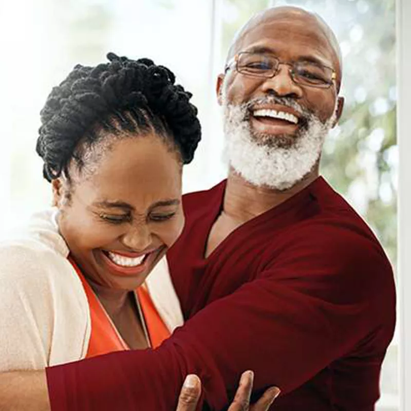 lp-circle-insert-orthopedic-hip-eastflorida-couple-hugging