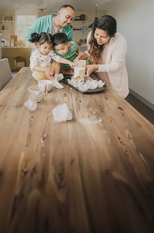 mother-and-father-with-kids